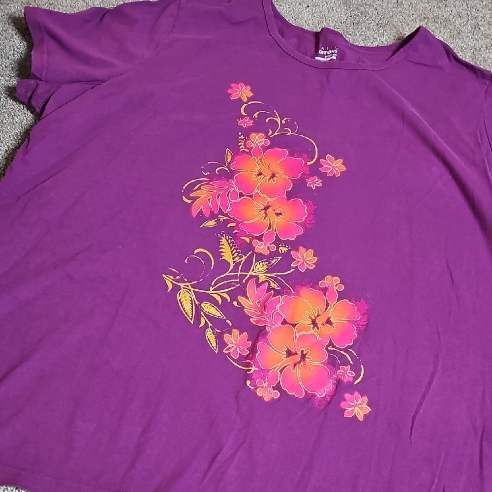 🟠B9🔹️❤️Basic Editions Purple Floral Short Sleeve Top